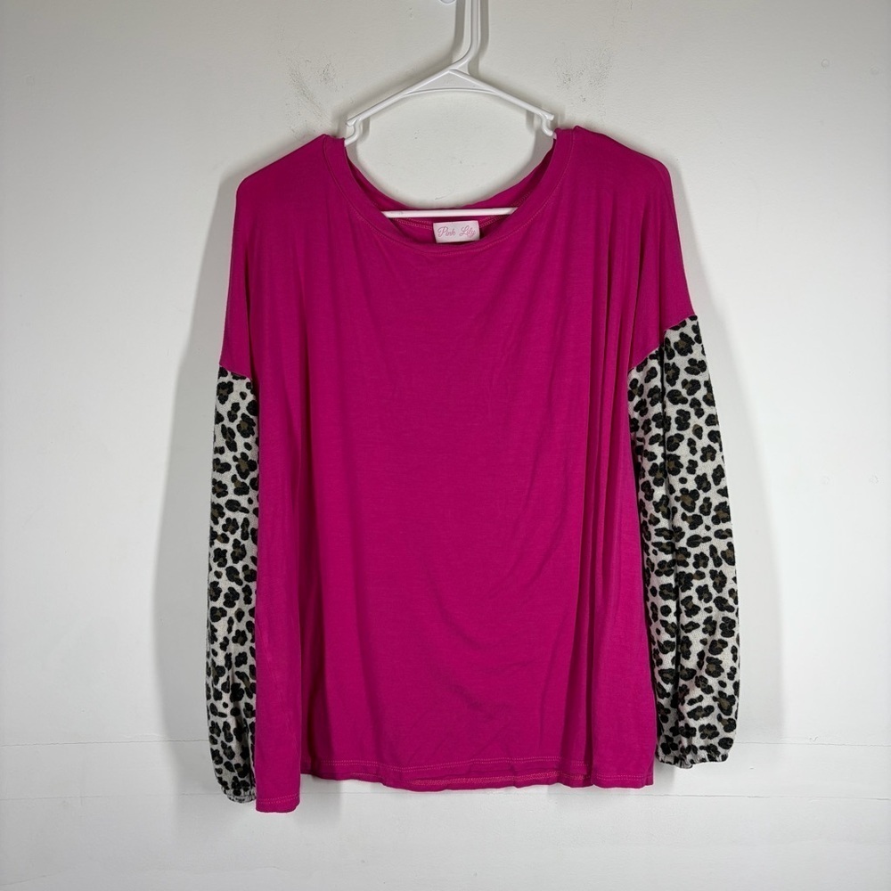 Pink Lily Leopard Sleeve Long Sleeve Top Size Medium